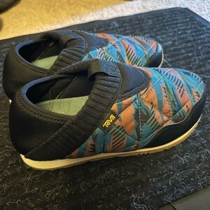 Teva women’s  Quilted Slip-On Sneakers in Teal, Brown & Black